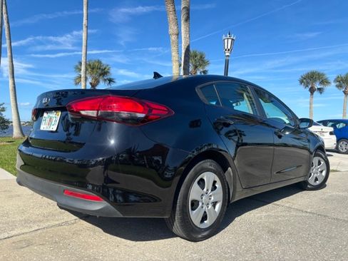 Used 2018 Kia Forte LX image 6