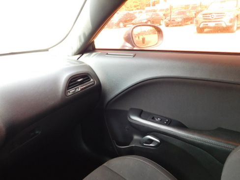 Used 2020 Dodge Challenger GT image 23