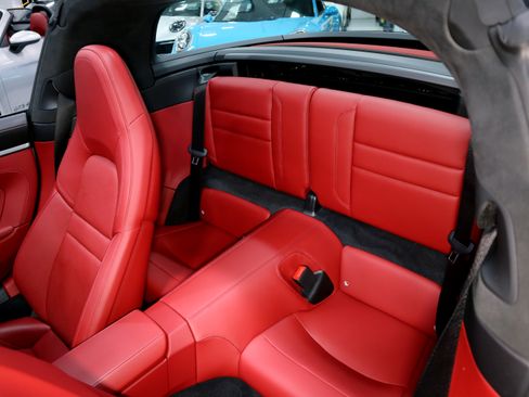 Used 2021 Porsche 911 Targa 4S image 26