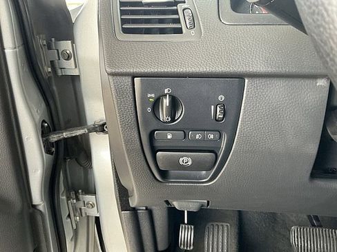 Used 2010 Volvo XC90 3.2 image 20