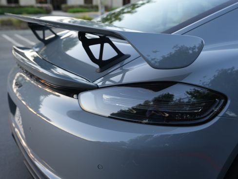 Used 2023 Porsche 718 Cayman GT4 image 16