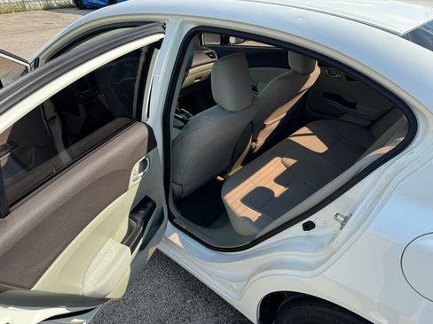 Used 2012 Honda Civic LX image 17