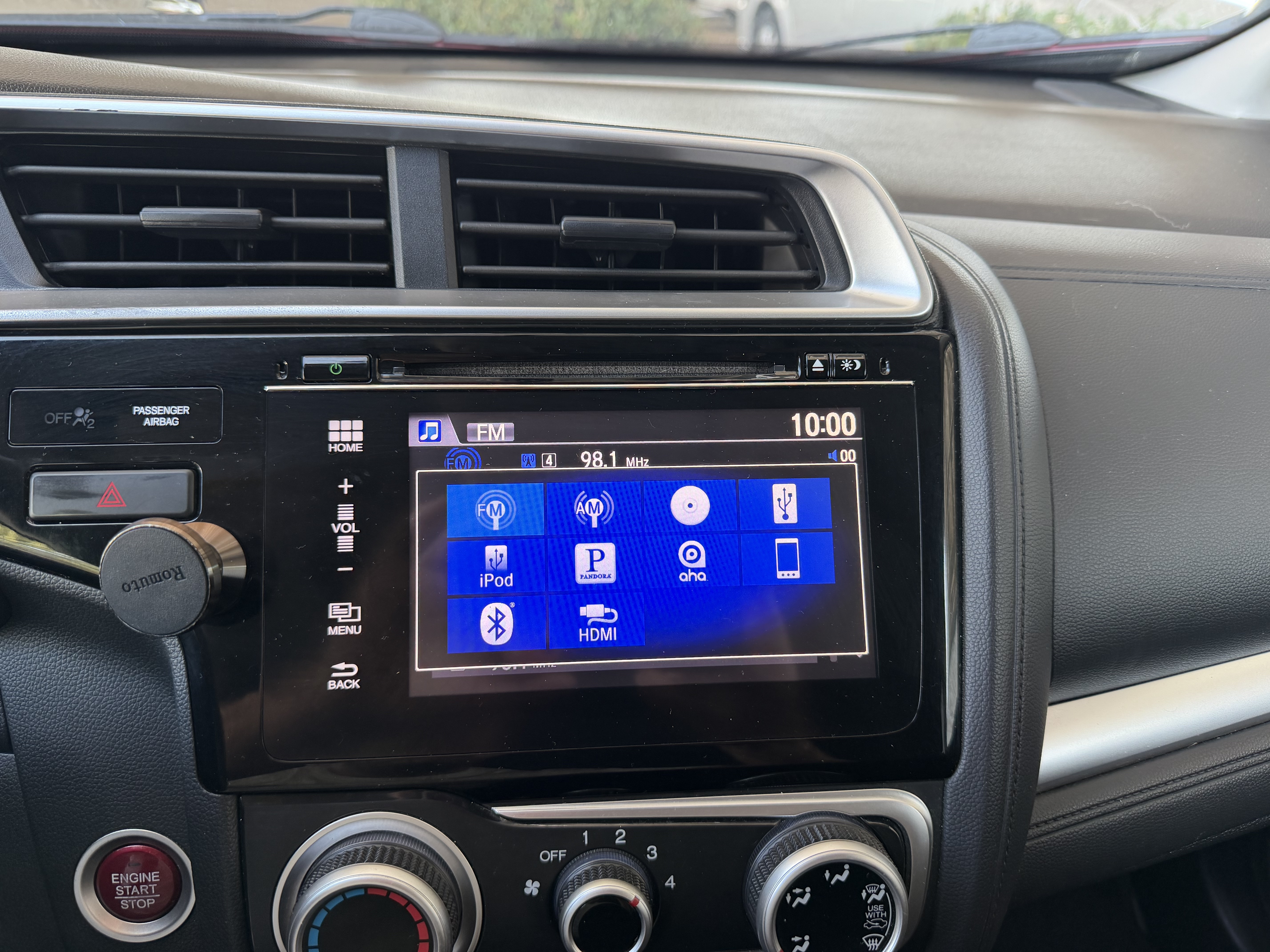 Used 2015 Honda Fit EX image 34