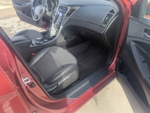 Used 2012 Hyundai Sonata image 7