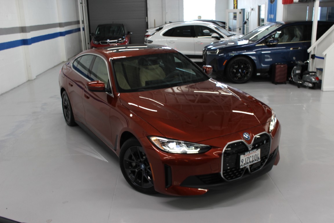 Used 2024 BMW i4 eDrive35 RWD image 13