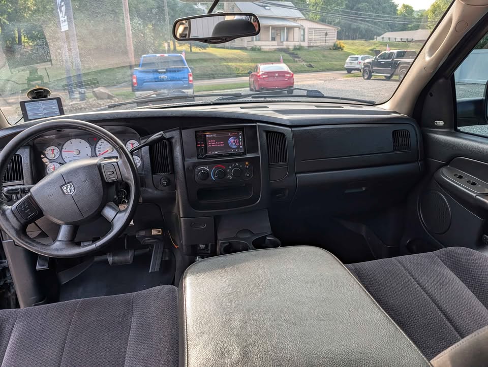 Used 2004 Dodge Ram 2500 Truck 4x4 Quad Cab image 9