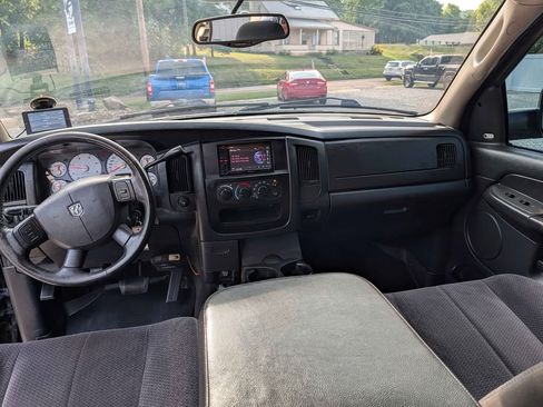 Used 2004 Dodge Ram 2500 Truck 4x4 Quad Cab image 9