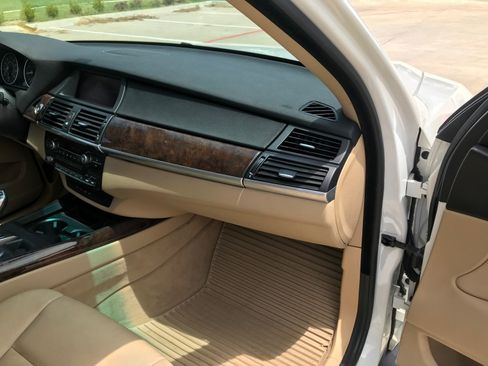 Used 2008 BMW X5 3.0si image 15