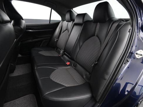 Used 2022 Toyota Camry SE image 40