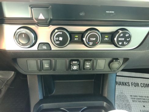 Used 2019 Toyota Tacoma 4x4 Double Cab SR5 image 55