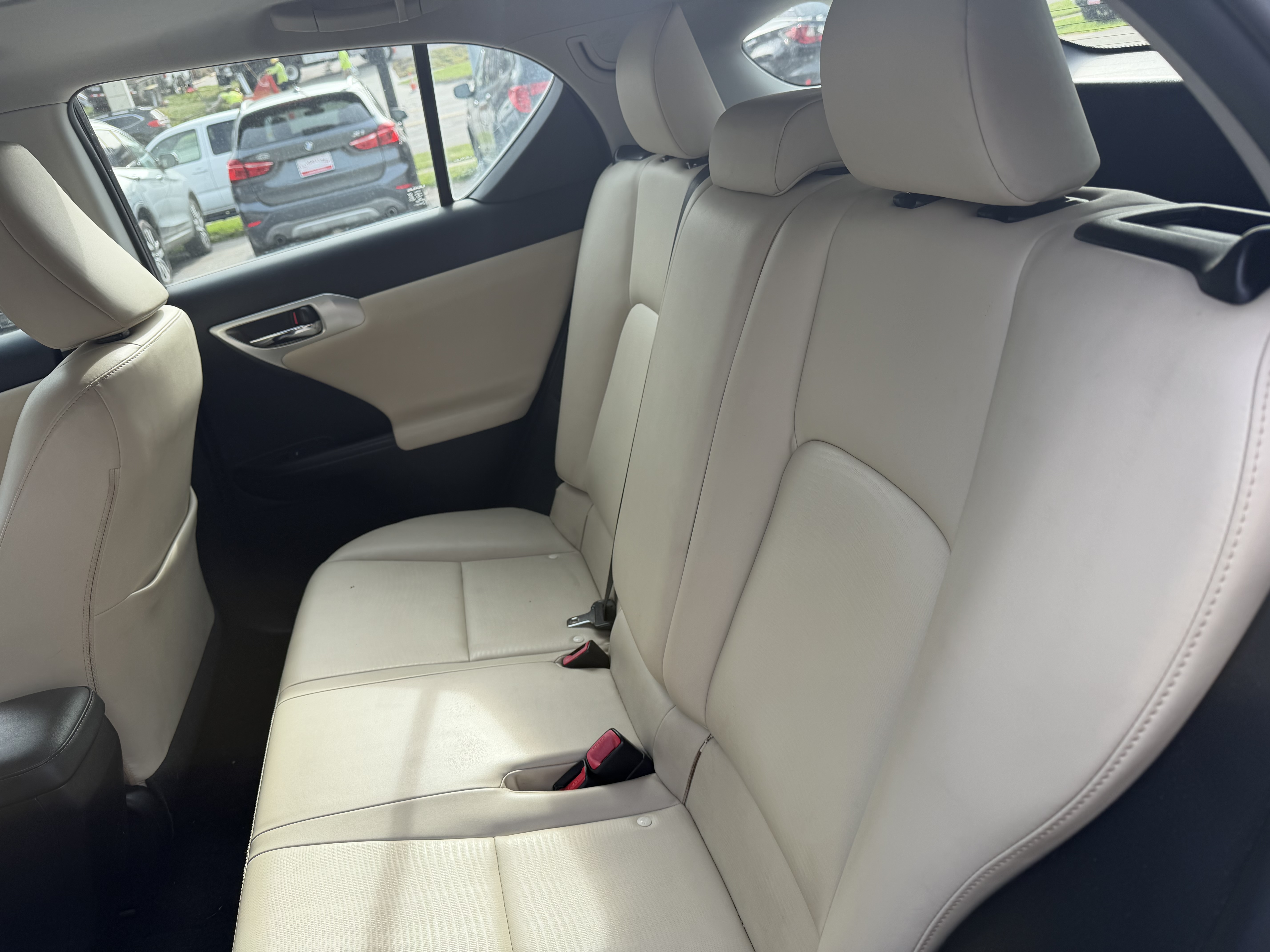 Used 2012 Lexus CT 200h FWD image 11
