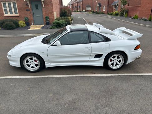 Used 1998 Toyota MR2 image 8