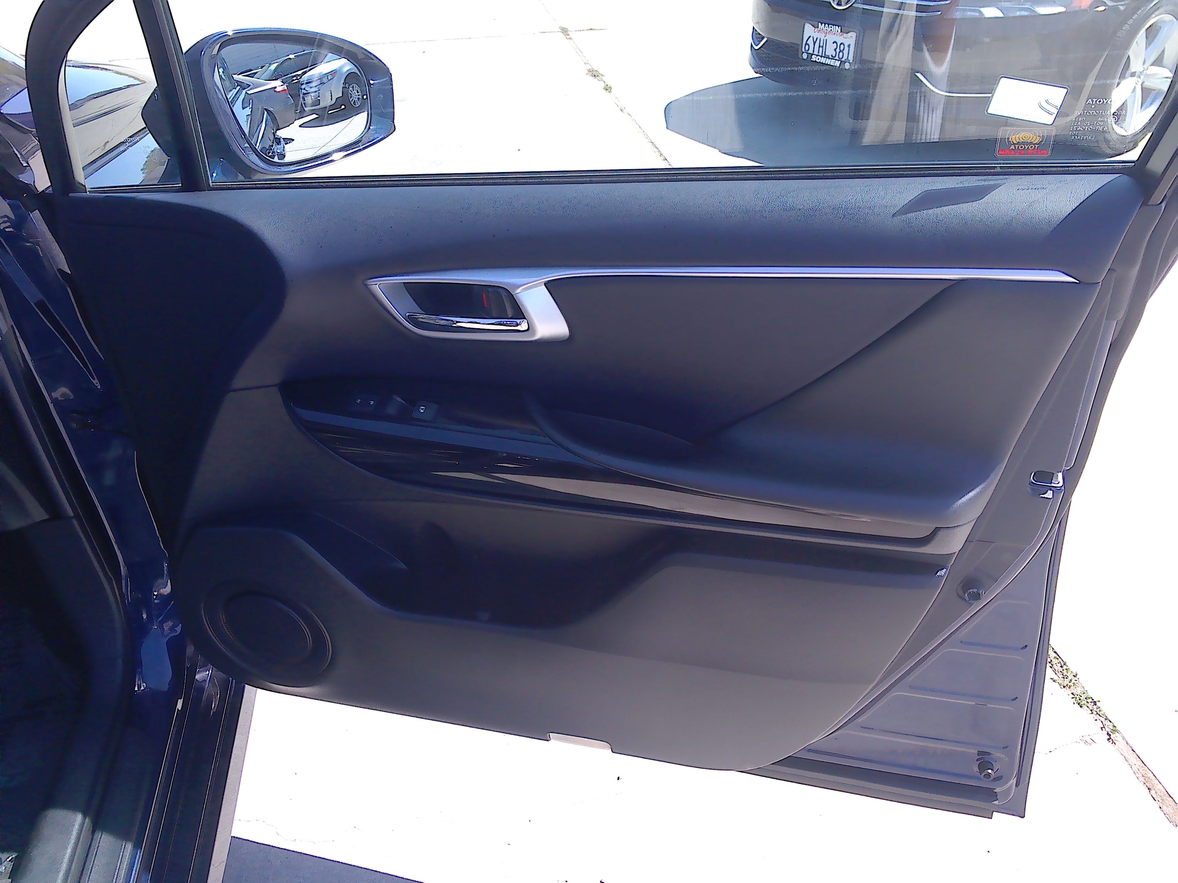 Used 2017 Toyota Mirai FWD image 11