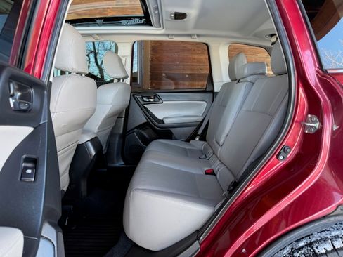 Used 2014 Subaru Forester 2.5i Limited image 16