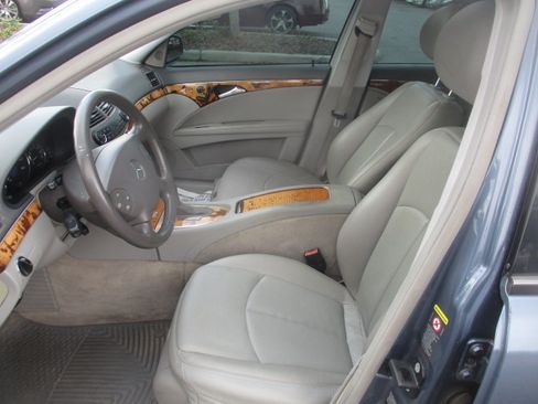 Used 2006 Mercedes-Benz E 350 Sedan image 10