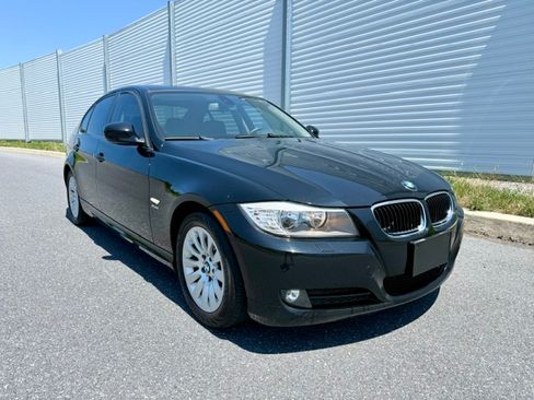 Used 2009 BMW 328i xDrive Coupe AWD/4WD image 2