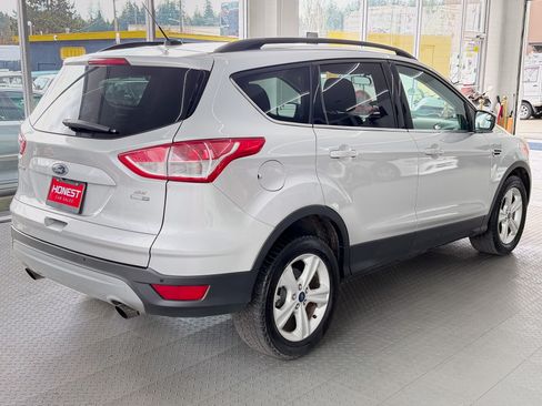 Used 2014 Ford Escape SE image 4