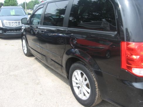 Used 2013 Dodge Grand Caravan SXT FWD image 6
