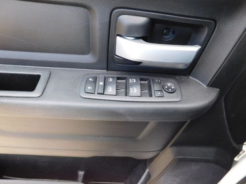 Used 2019 RAM 2500 Tradesman image 11