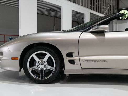 Used 2002 Pontiac Firebird Trans Am image 11
