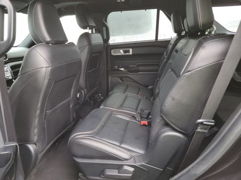 Used 2022 Ford Explorer ST image 14