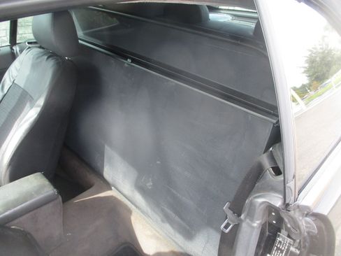 Used 2001 Mercedes-Benz CLK 320 image 11
