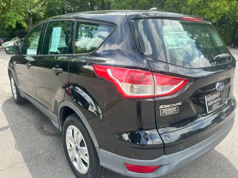 Used 2016 Ford Escape FWD S image 3