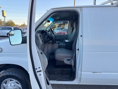 Used 2013 Ford E-150 and Econoline 150 image 13