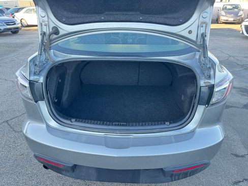 Used 2010 MAZDA MAZDA3 i Touring image 23