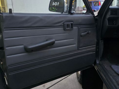 Used 1988 Toyota Pickup Deluxe image 44