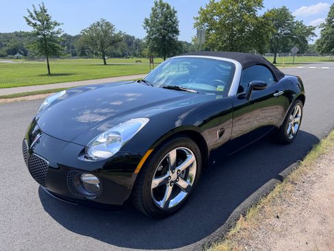 Used 2007 Pontiac Solstice GXP image 23