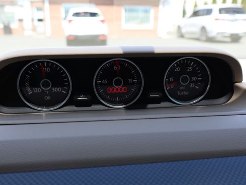 Used 2013 Volkswagen Beetle 2.0T image 25