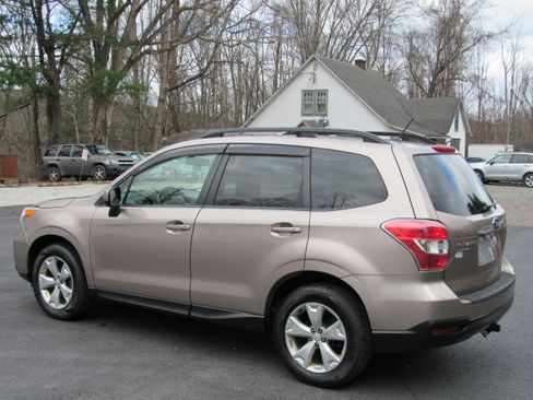 Used 2014 Subaru Forester 2.5i Premium image 7