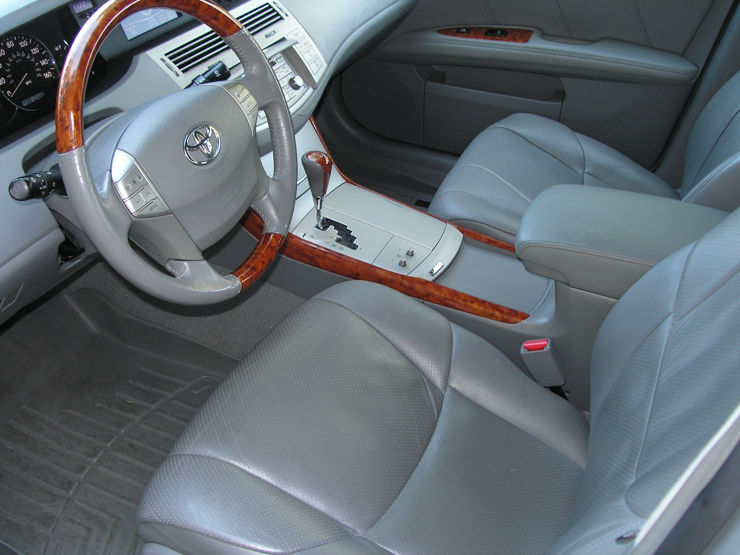 Used 2007 Toyota Avalon Limited FWD image 3