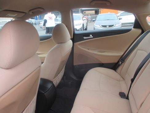 Used 2013 Hyundai Sonata GLS image 8