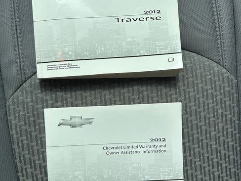 Used 2012 Chevrolet Traverse LT image 27