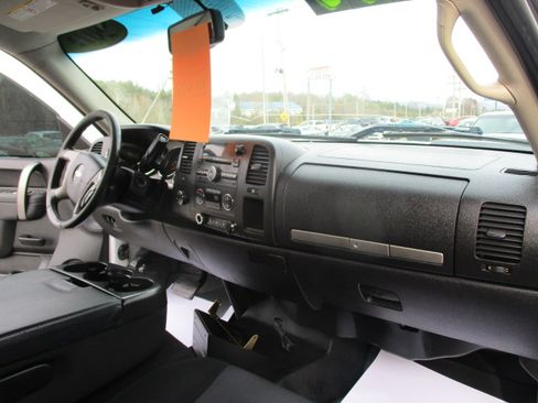 Used 2011 Chevrolet Silverado 2500 LT image 33