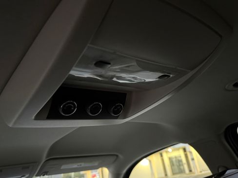 Used 2008 Chevrolet Suburban 4WD image 36