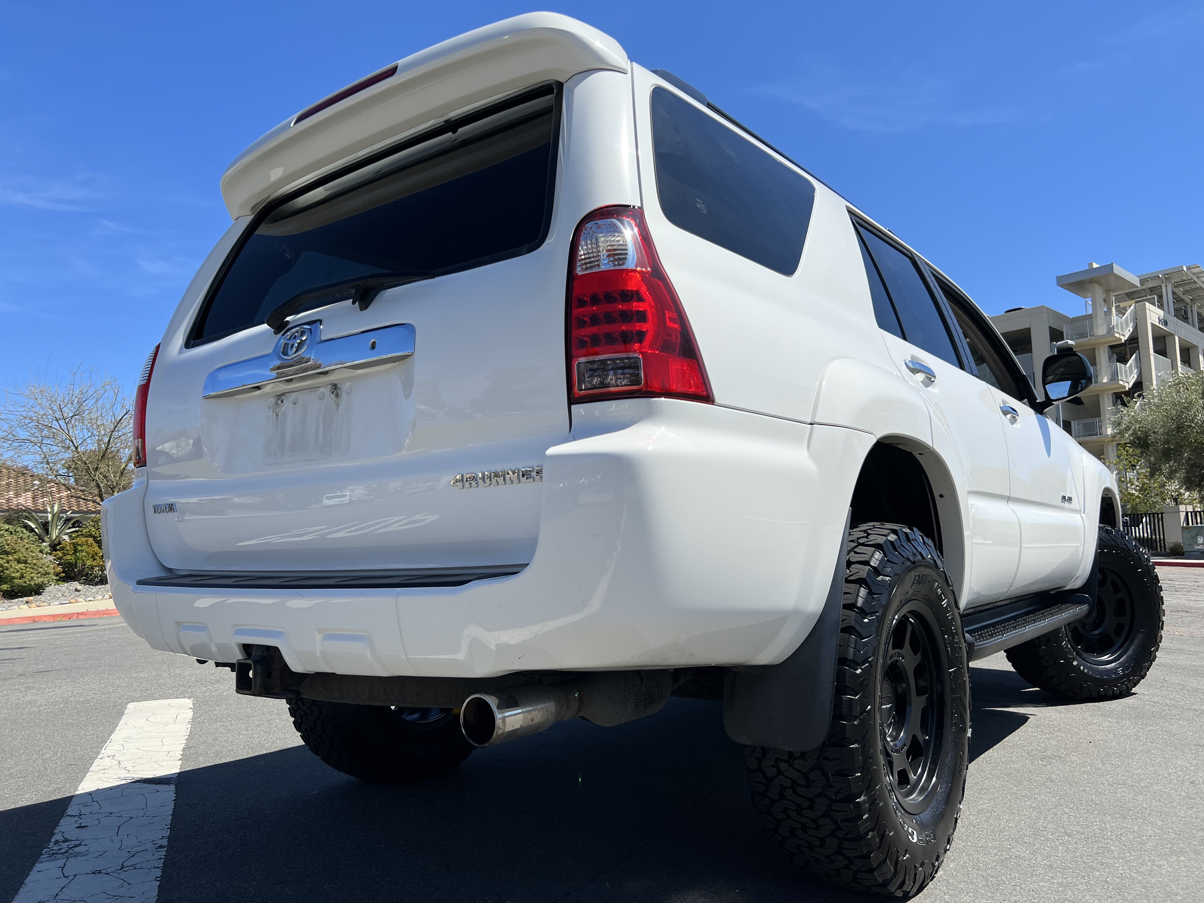 Used 2008 Toyota 4Runner 4WD image 9