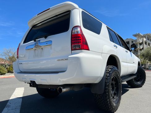 Used 2008 Toyota 4Runner SR5 image 9