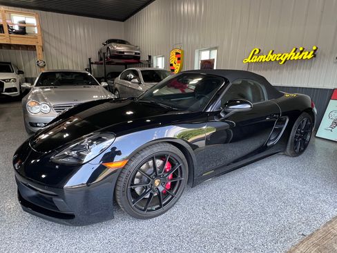 Used 2021 Porsche 718 Boxster GTS RWD image 1