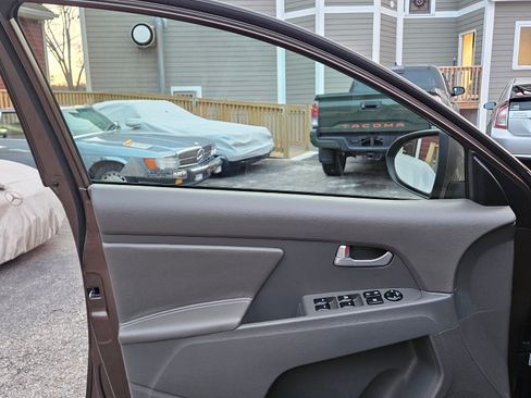 Used 2014 Kia Sportage LX image 15