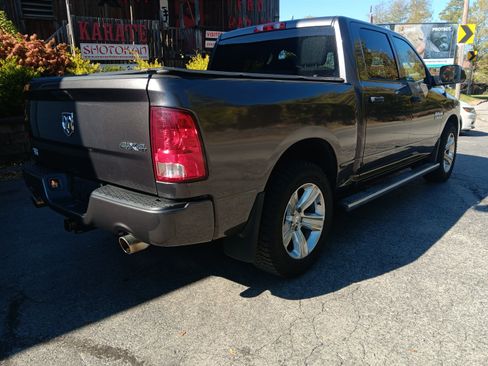 Used 2014 RAM 1500 Express image 3
