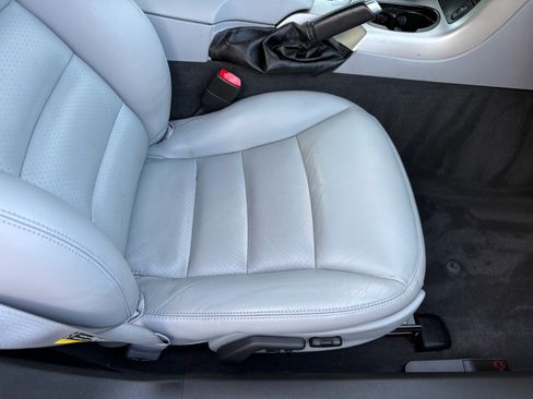 Used 2005 Chevrolet Corvette Coupe RWD image 75