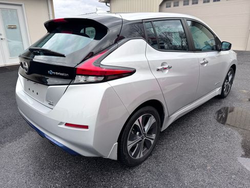 Used 2019 Nissan Leaf SV Plus image 4