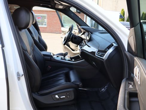 Used 2019 BMW X5 xDrive40i AWD/4WD image 17