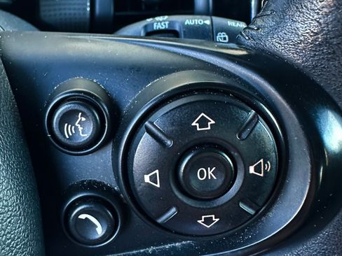 Used 2017 MINI Cooper 4-Door Hardtop FWD image 28