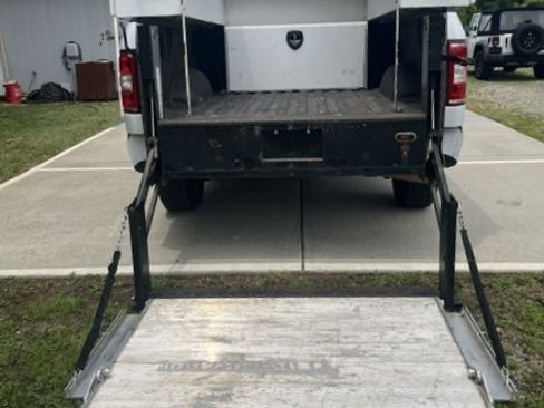 Used 2018 Ford F150 2WD SuperCab XL image 18