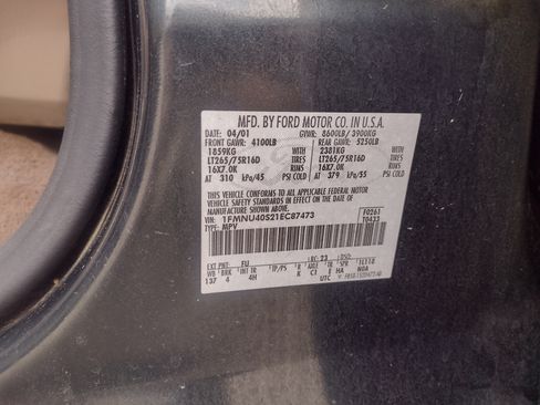 Used 2001 Ford Excursion XLT image 38