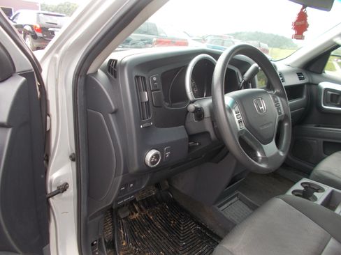 Used 2006 Honda Ridgeline RTS image 6